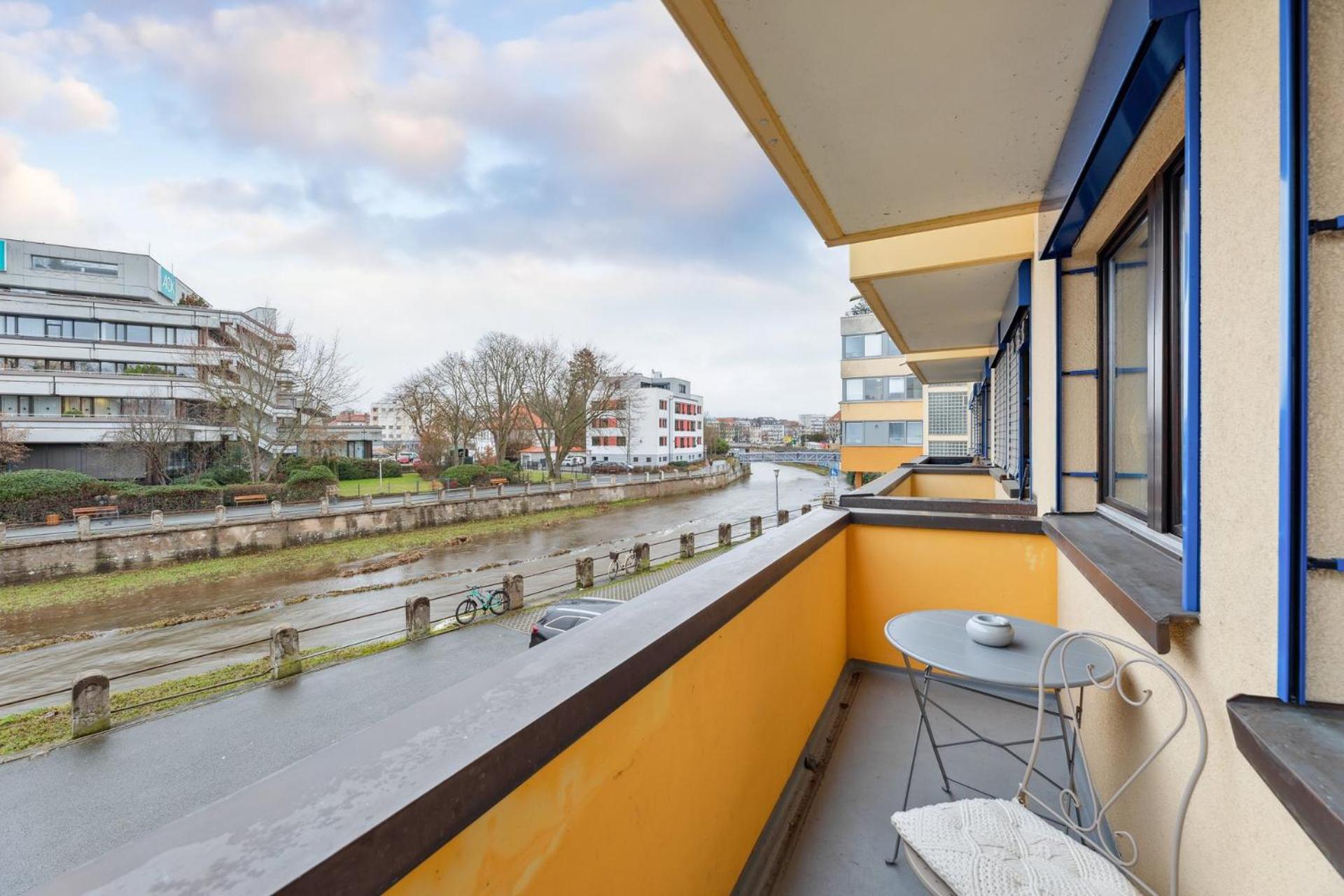 Sali Homes - Charming Studio Apartment In Heart Of Bayreuth With Balcony Buitenkant foto