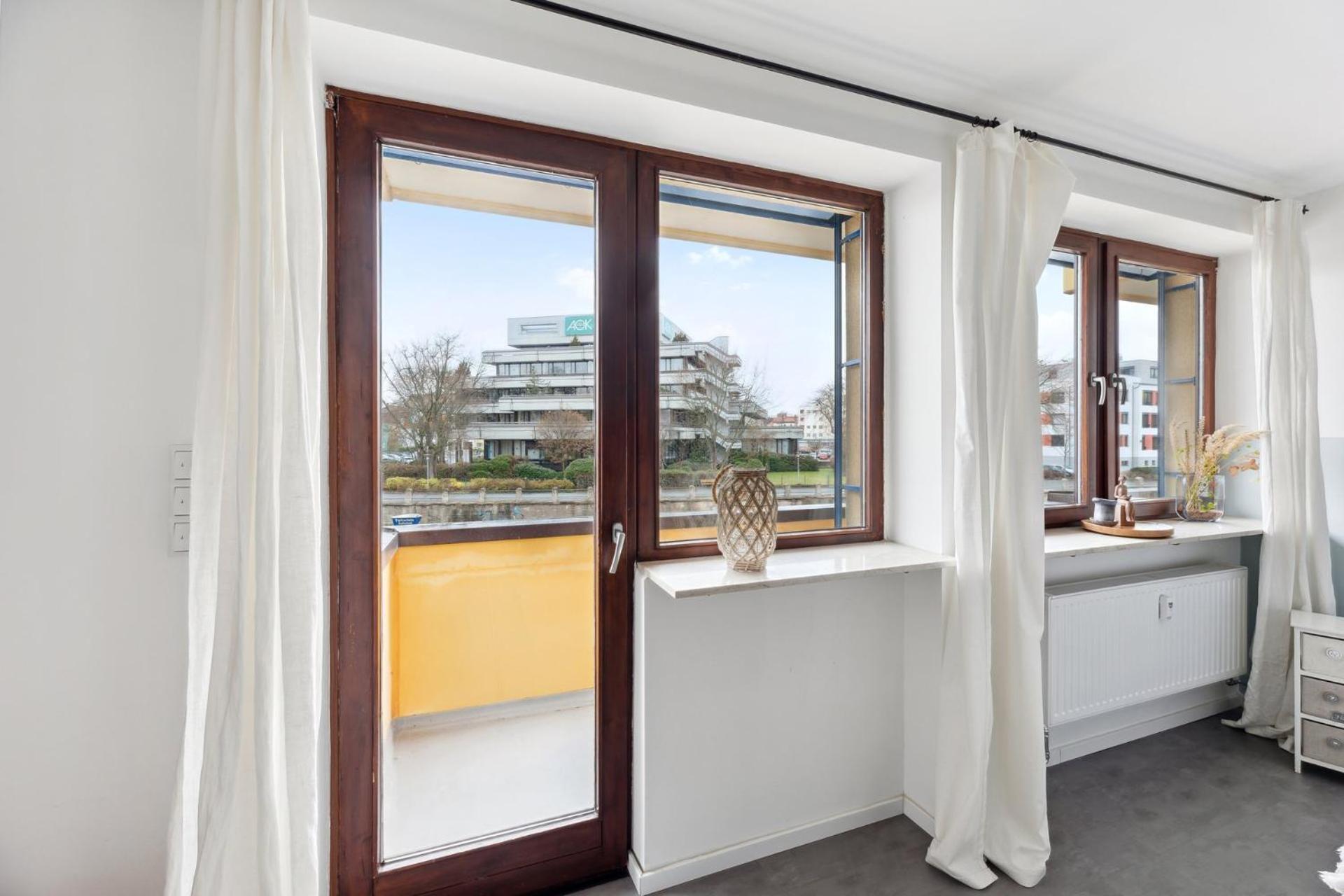 Sali Homes - Charming Studio Apartment In Heart Of Bayreuth With Balcony Buitenkant foto